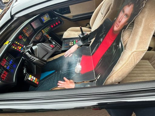 Michael Knight - KITT Michael Knight - KITT