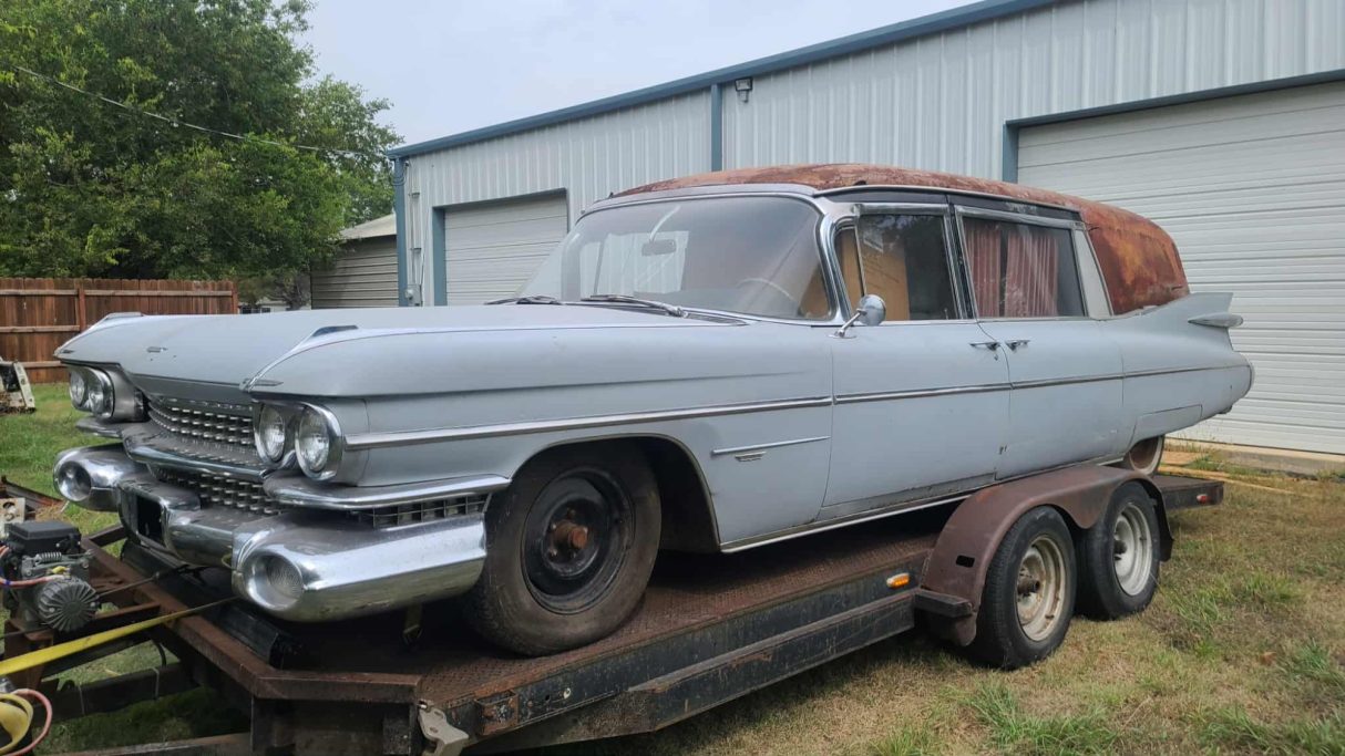 Essex Ecto-1 trailered ready for transport Essex Ecto-1 trailered ready for transport